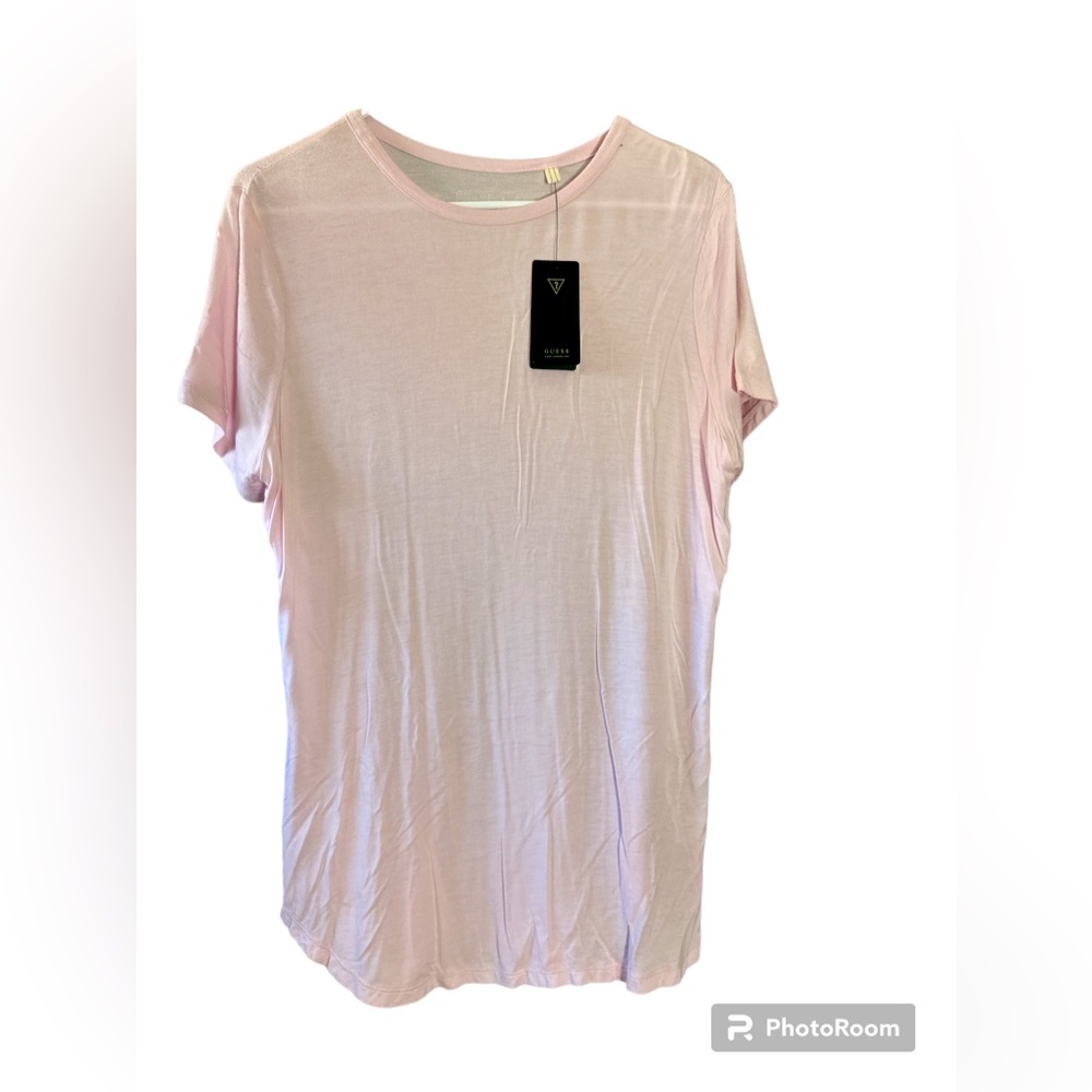 NWT GUESS STRETCHY LIGHT PINK TOP. SIZE LARGE